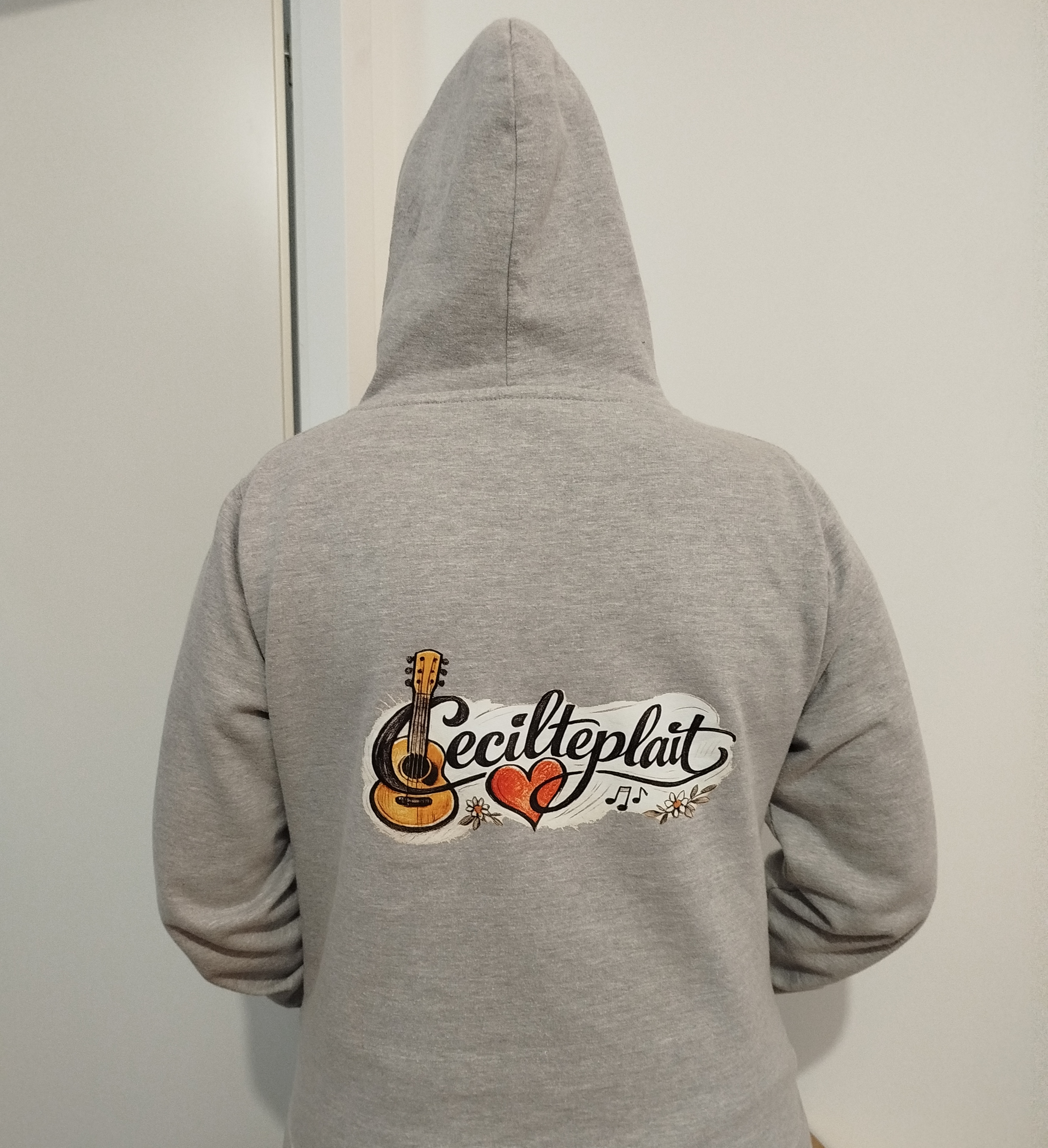Sweat CécilTeplait (disparition du "e" avec la magie O père)